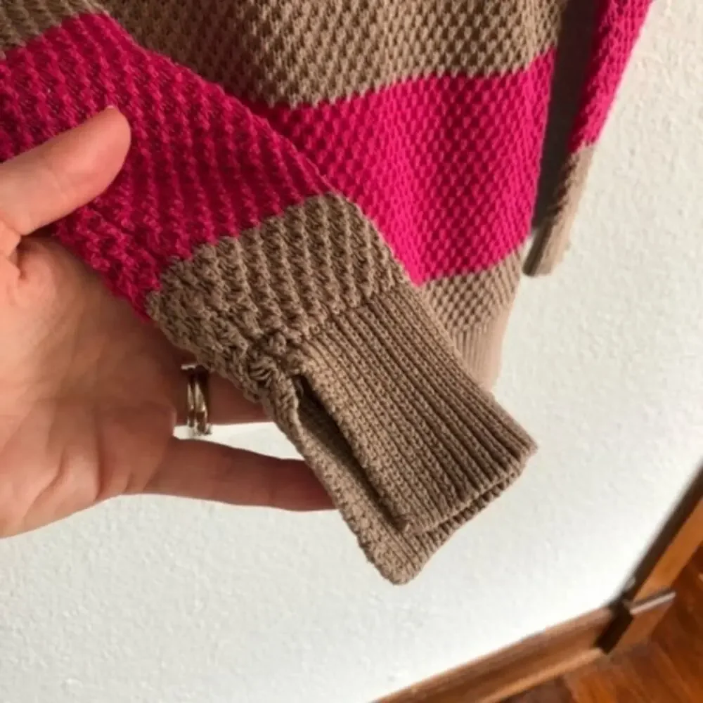 GAP pink tan